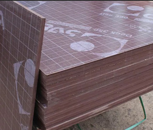 Laminated grade 1/1 Deck 350 (with markings) (18*1220*2440 ) mm